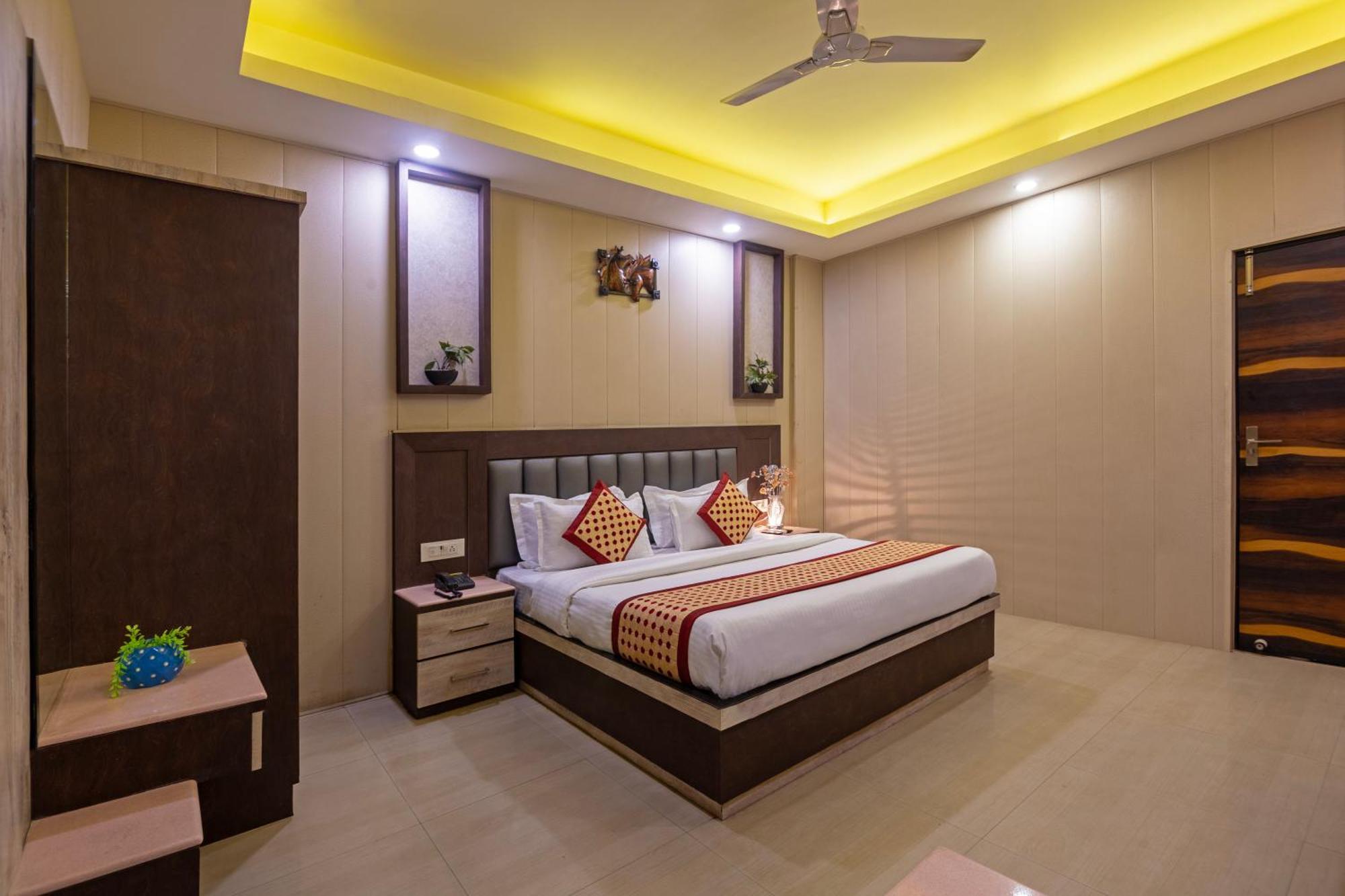 Hotel Mahajan International, Delhi Airport New Delhi Buitenkant foto