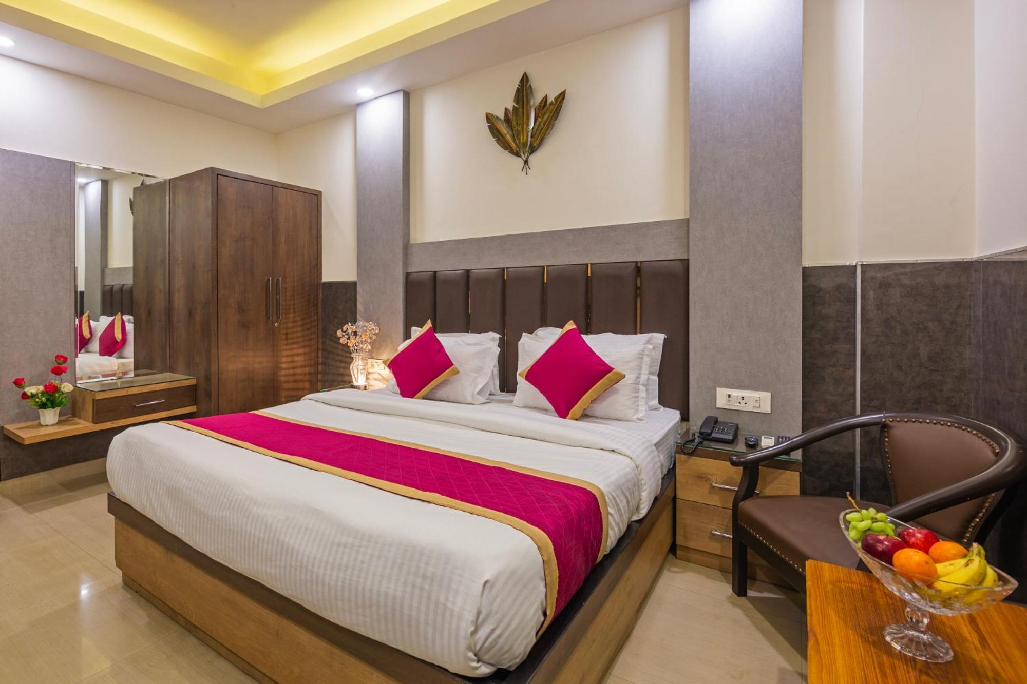 Hotel Mahajan International, Delhi Airport New Delhi Buitenkant foto