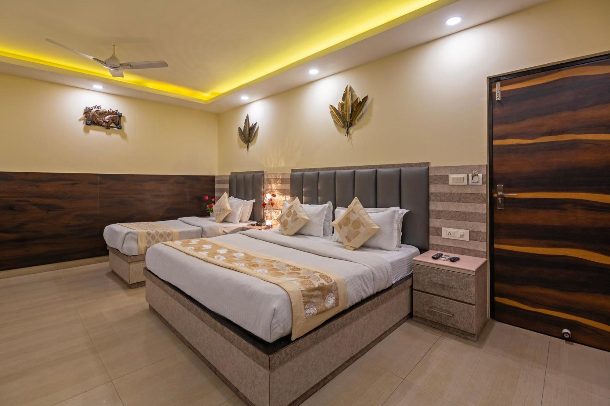 Hotel Mahajan International, Delhi Airport New Delhi Buitenkant foto